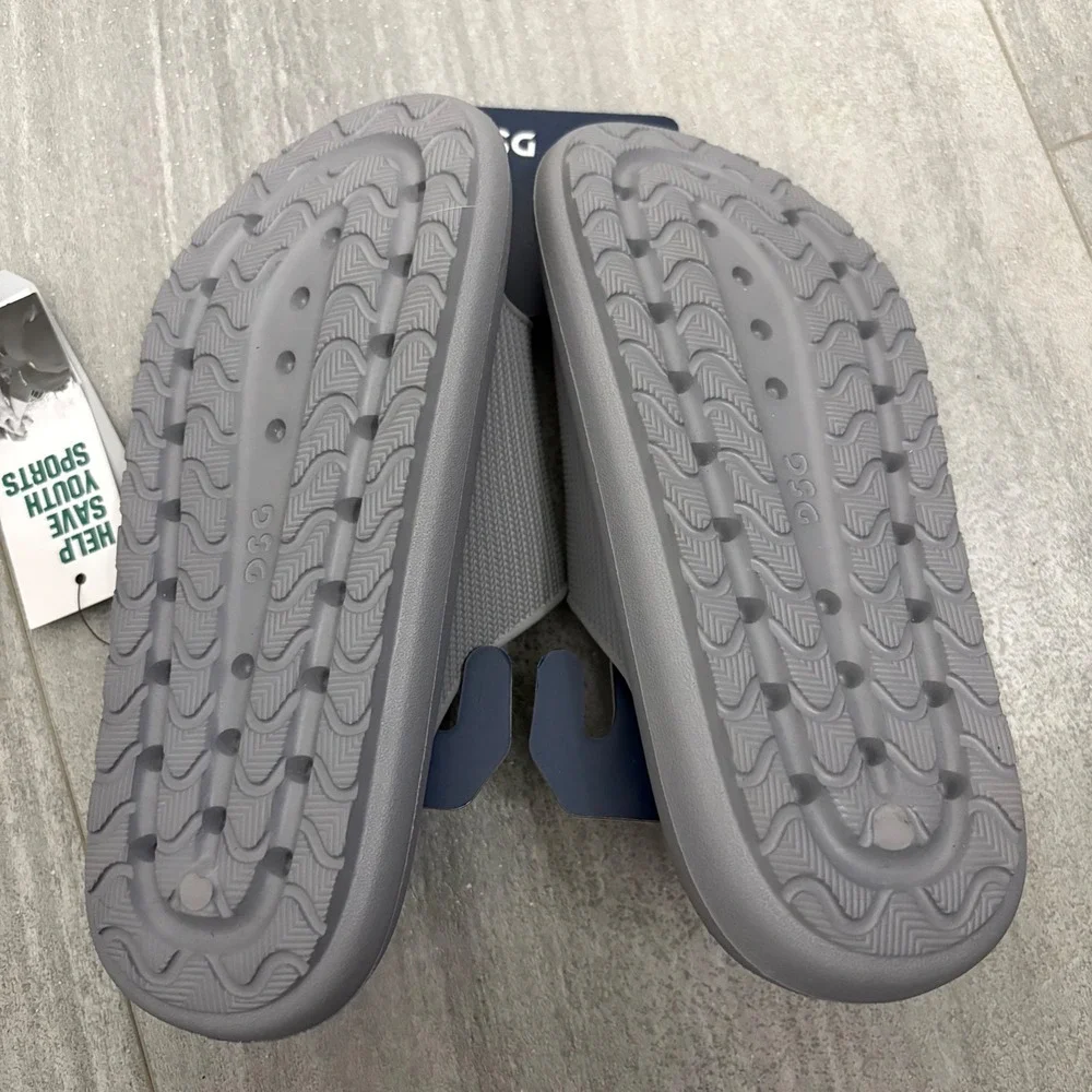 DSG Youth Gray‎ Adjustable Strap Slide Sandals Size 13K New With Tags